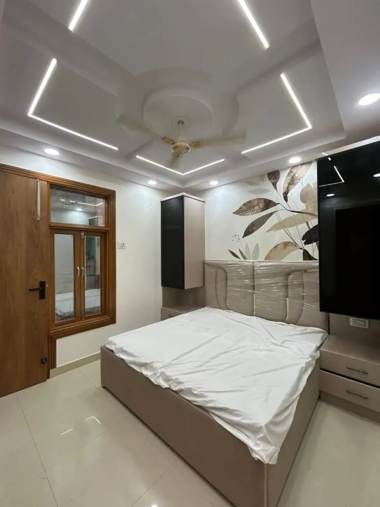 WhatsApp Image 2025-09-08 at 5.00.27 PM (1)