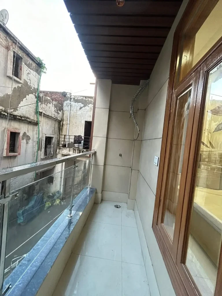 WhatsApp Image 2025-09-08 at 5.00.28 PM (1)