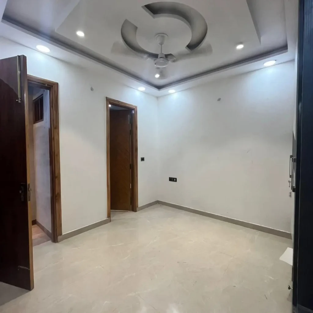 WhatsApp Image 2025-09-08 at 5.03.51 PM (1)