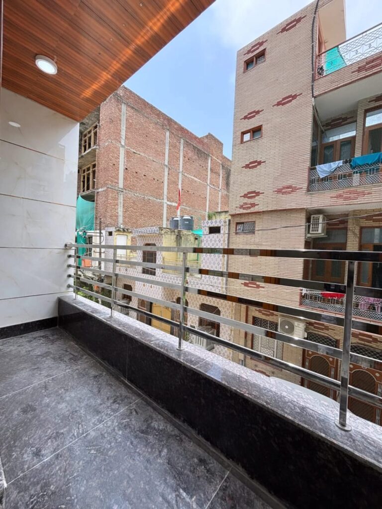 WhatsApp Image 2025-09-08 at 5.21.02 PM (1)