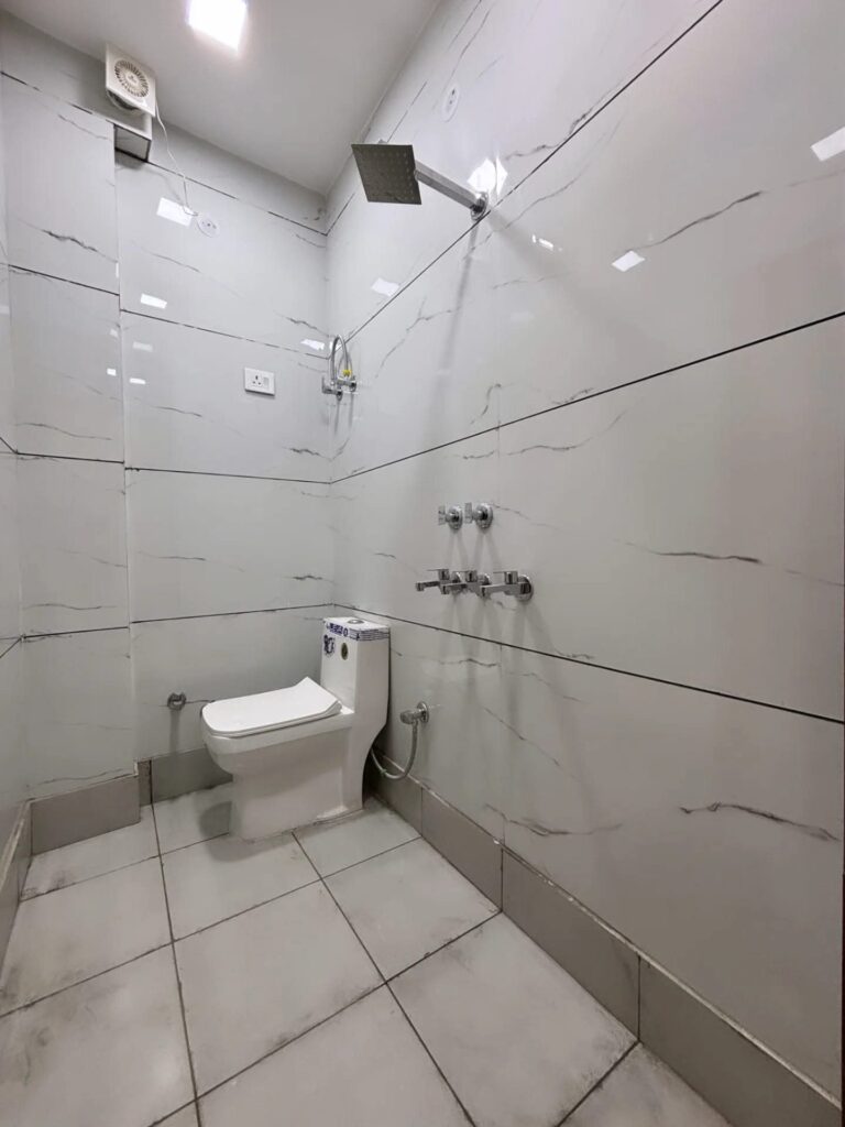 WhatsApp Image 2025-09-08 at 5.21.03 PM (1)