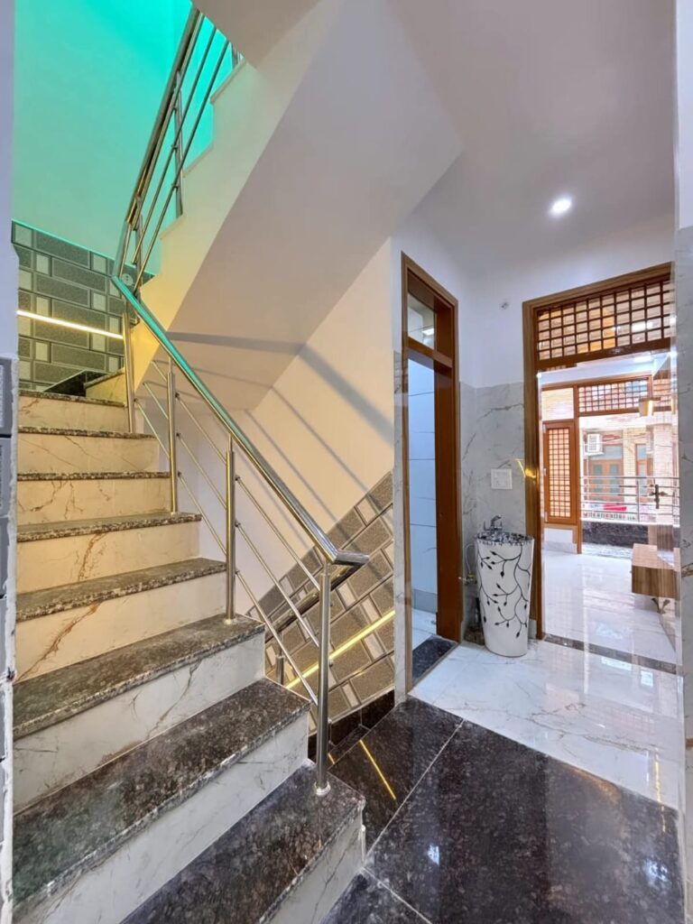 WhatsApp Image 2025-09-08 at 5.21.04 PM (1)